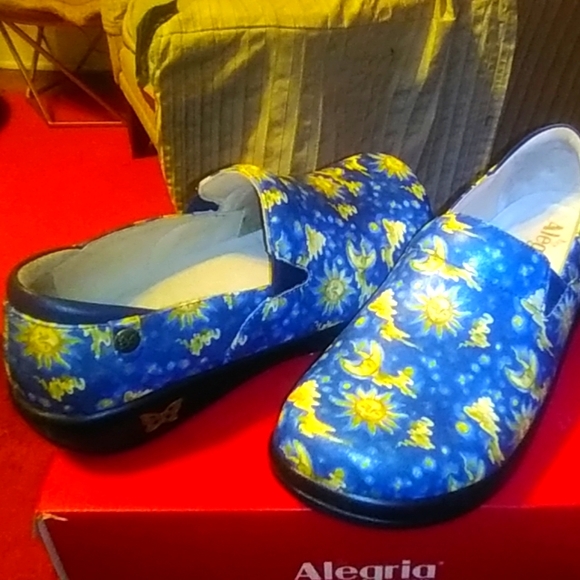 Women's Alegria Shoes - Picture 1 of 5
